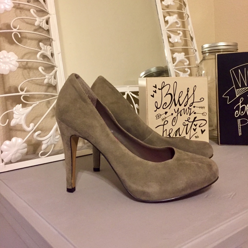 Jessica Simpson Heels